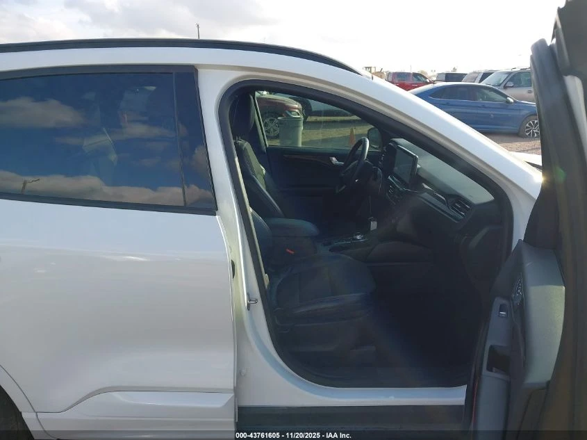 Ford Escape 1.5l St-Line | Mobile.bg � ����������� 5