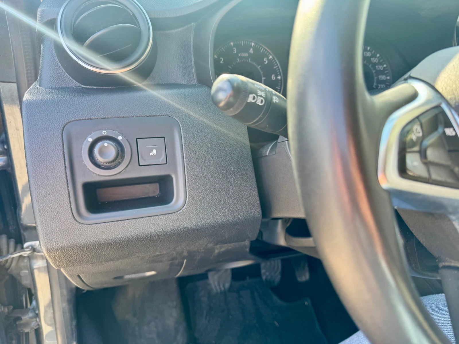 Dacia Duster N1 4x4 дизел 115 кс. 1-Ви собственик , снимка 9 - Автомобили и джипове - 53769982