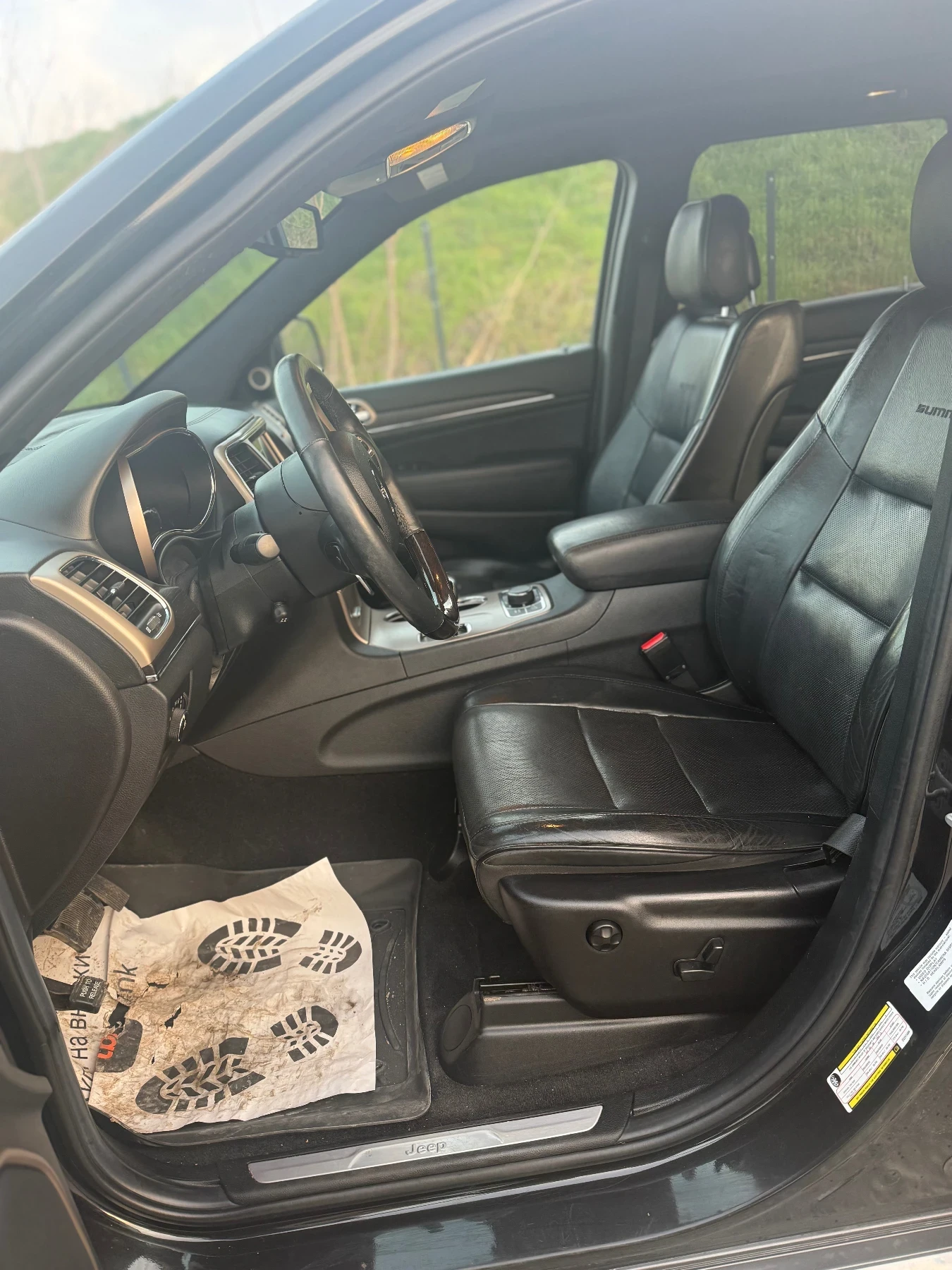 Jeep Grand cherokee 5.7 HEMI 4x4 SUMIT PERFECT , снимка 15 - Автомобили и джипове - 53992018