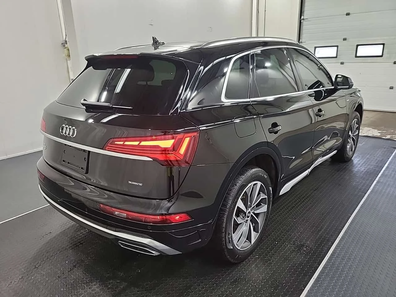 Audi Q5 PROGRESSIV| PANORAMA| ПАМЕТ НА СЕДАЛКИТЕ| CARFAX| , снимка 3 - Автомобили и джипове - 54213816
