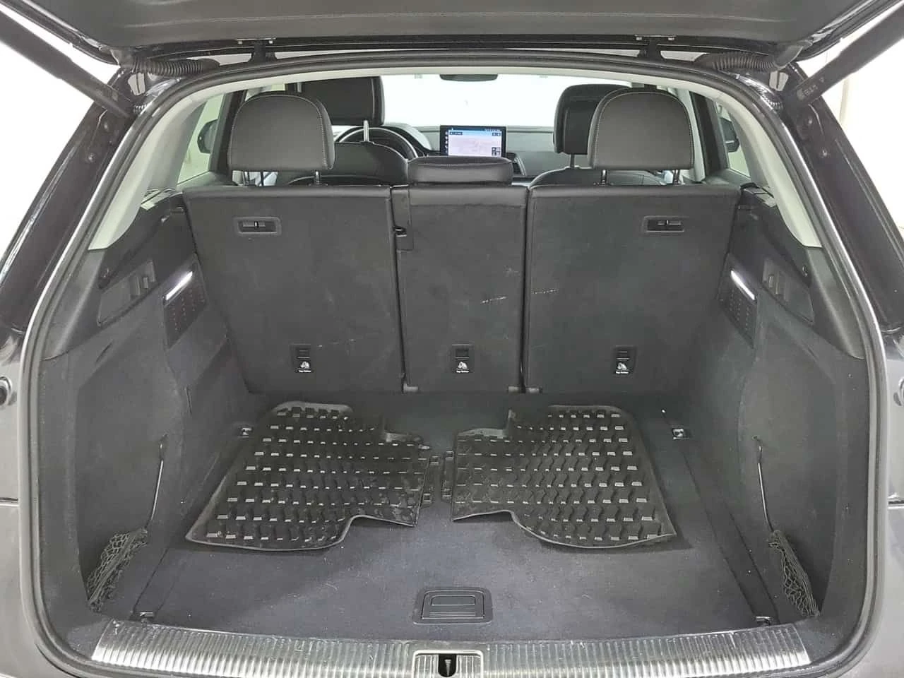 Audi Q5 PROGRESSIV| PANORAMA| ПАМЕТ НА СЕДАЛКИТЕ| CARFAX| , снимка 14 - Автомобили и джипове - 54213816