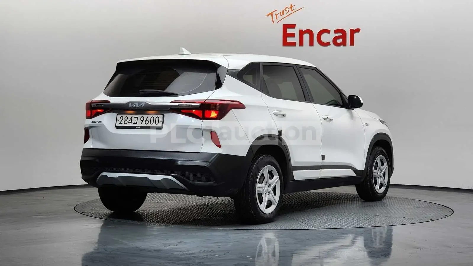 Kia Sorento CELTOS* 1.6| КАМЕРА| ПОДГРЕВ ВОЛАН| ВКЛ.ТЕХНОТЕСТ, снимка 3 - Автомобили и джипове - 54760607