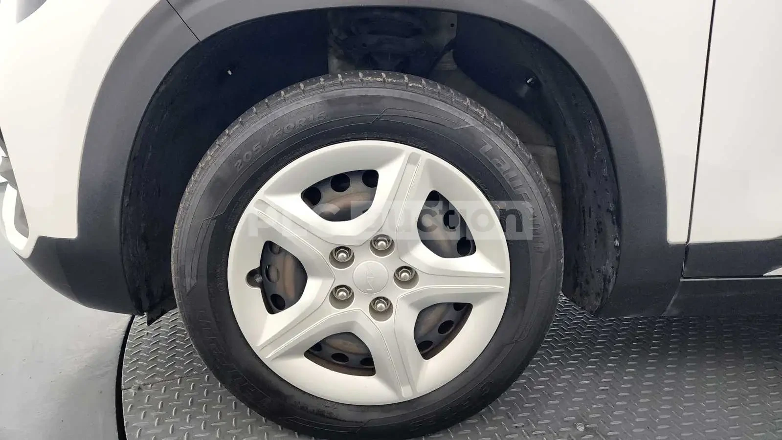 Kia Sorento CELTOS* 1.6| КАМЕРА| ПОДГРЕВ ВОЛАН| ВКЛ.ТЕХНОТЕСТ, снимка 17 - Автомобили и джипове - 54760607