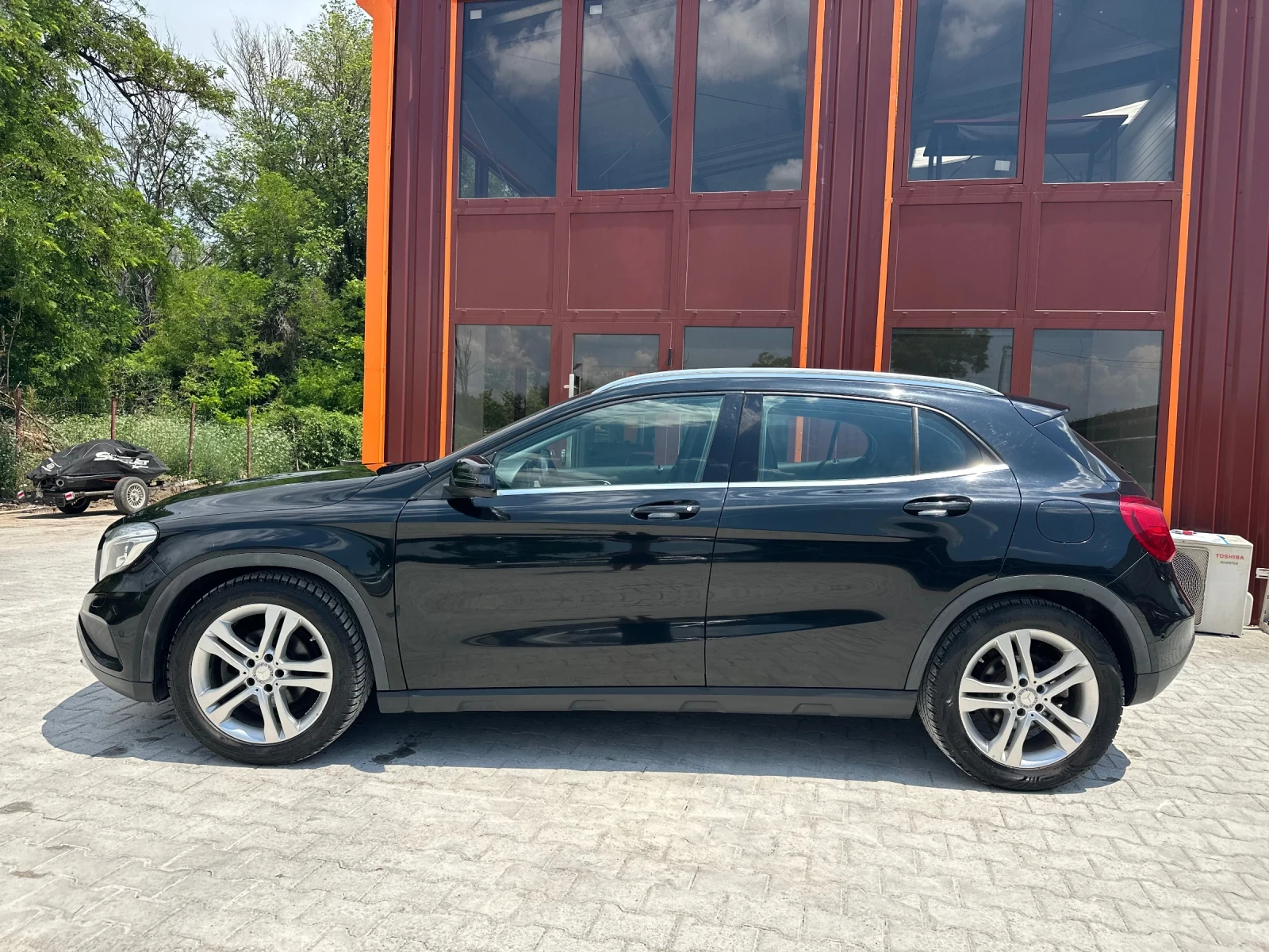 Mercedes-Benz GLA 200 i* 155kc* EURO6* AVTOMAT, снимка 3 - Автомобили и джипове - 54996687