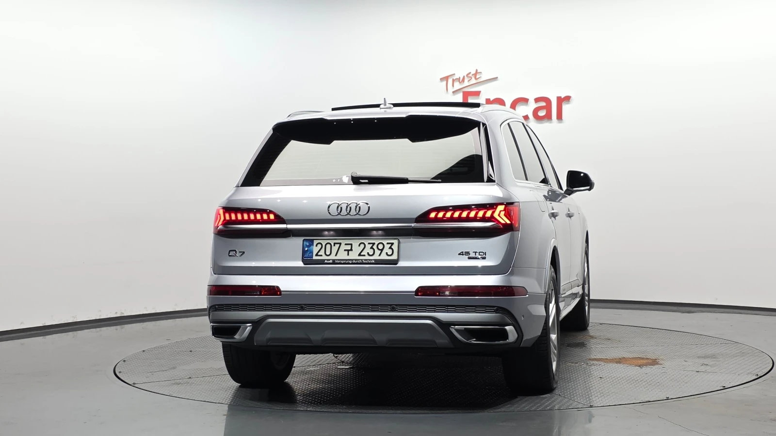Audi Q7 45 TDI quattro Premium, снимка 4 - Автомобили и джипове - 55541216
