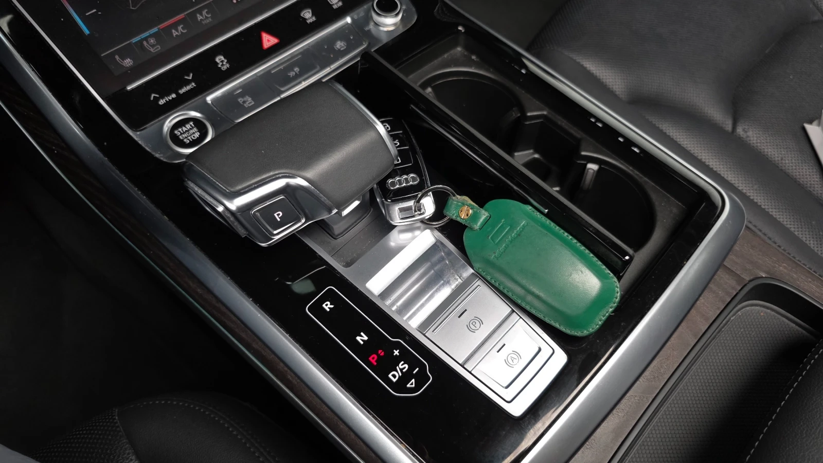 Audi Q7 45 TDI quattro Premium, снимка 8 - Автомобили и джипове - 55541216