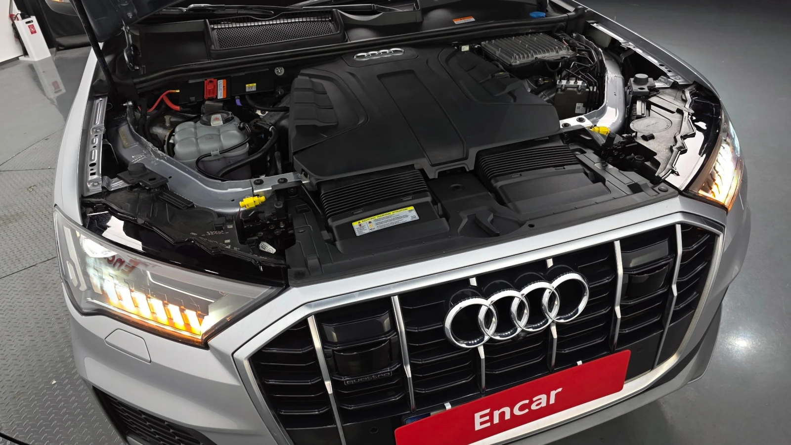 Audi Q7 45 TDI quattro Premium, снимка 5 - Автомобили и джипове - 55541216