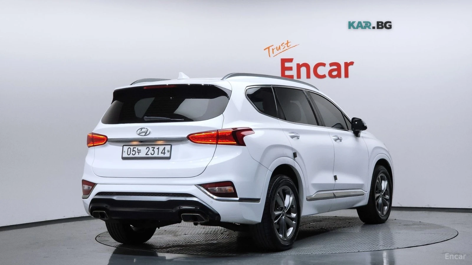 Hyundai Santa fe 2.0D* 4WD* INSPIRATION* ПОДГРЕВ* ОБДУХВАНЕ* КАМЕРА, снимка 2 - Автомобили и джипове - 55978666