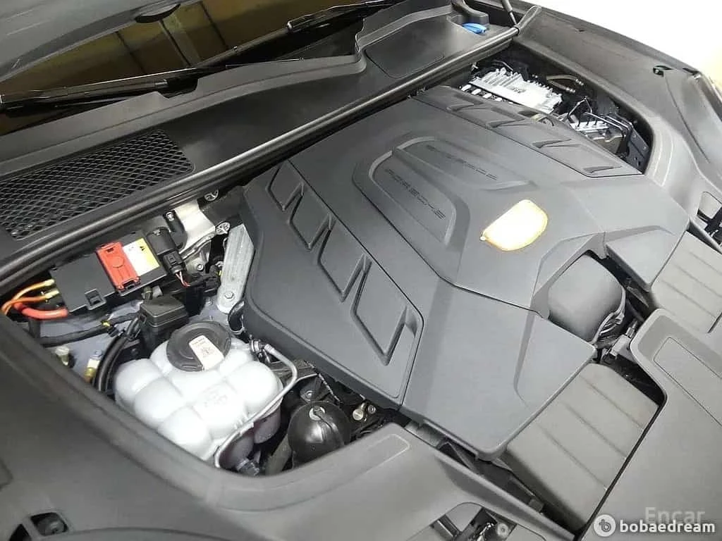 Porsche Cayenne 4.0 Turbo GT Coupe, снимка 6 - Автомобили и джипове - 56274325