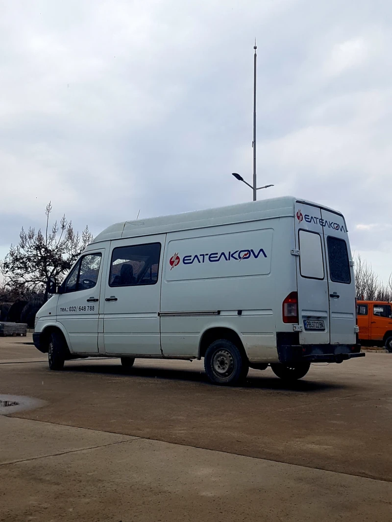 Mercedes-Benz Sprinter 208 5+ 1, снимка 4 - Бусове и автобуси - 49343866