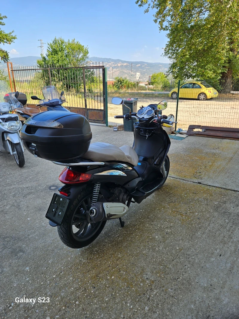 Piaggio Beverly Perfektno 250 i, снимка 7 - Мотоциклети и мототехника - 51007093