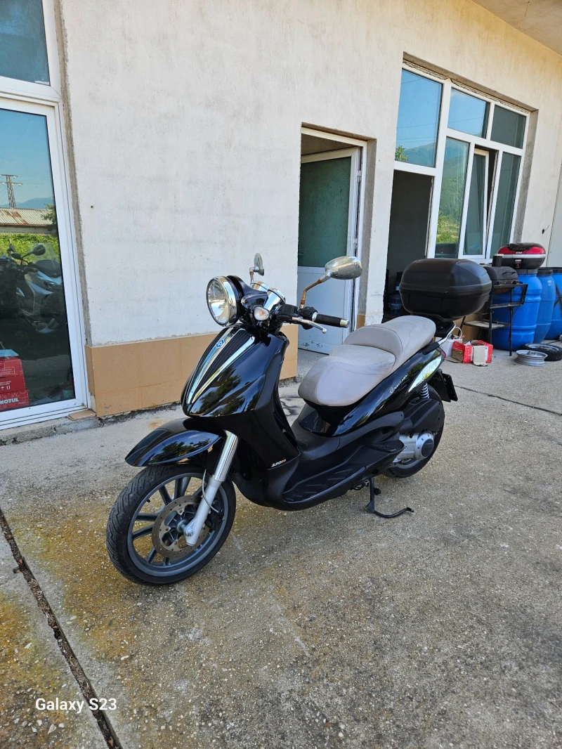 Piaggio Beverly Perfektno 250 i, снимка 3 - Мотоциклети и мототехника - 51007093