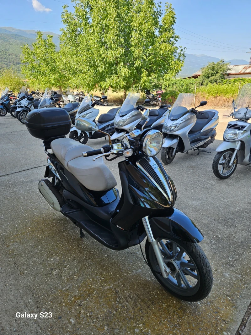 Piaggio Beverly Perfektno 250 i, снимка 8 - Мотоциклети и мототехника - 51007093