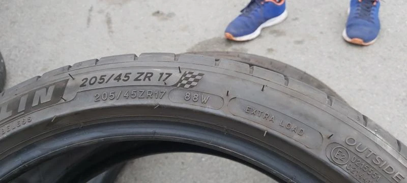 Гуми Летни 205/45R17, снимка 6 - Гуми и джанти - 33034006