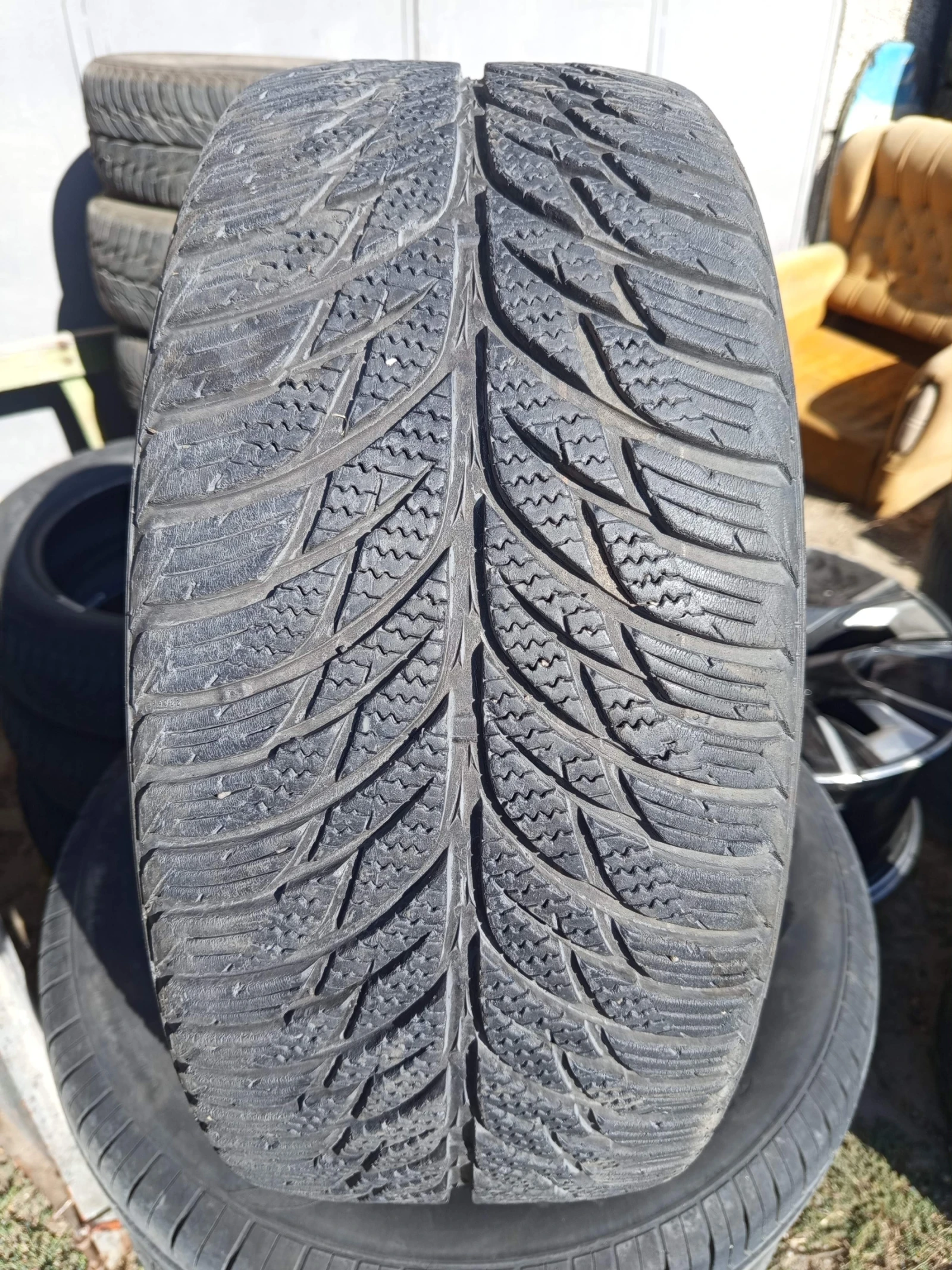 Гуми Зимни 225/45R17