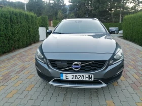 Volvo V60 Cross Country, снимка 1