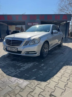 Mercedes-Benz E 220 Напълно Обслужен , снимка 2