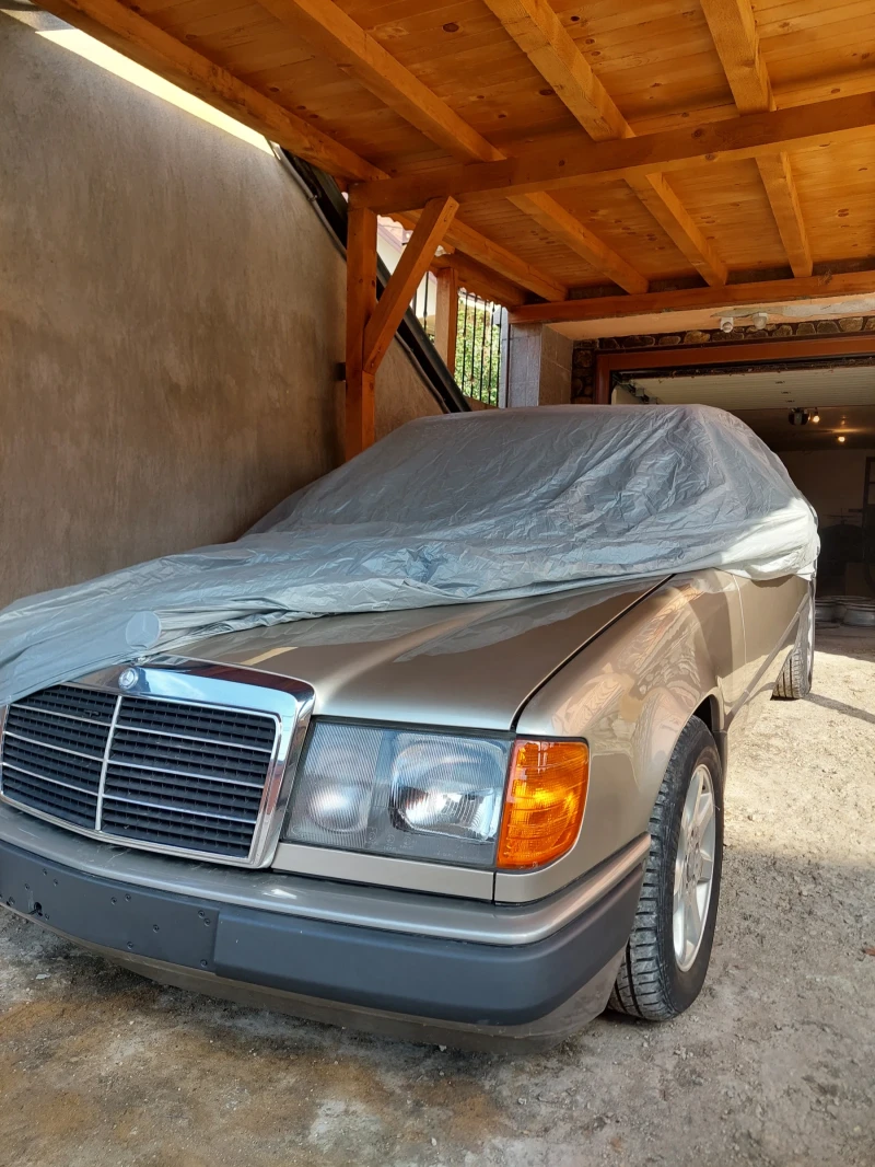 Mercedes-Benz 124 300ce, снимка 1 - Автомобили и джипове - 47626232