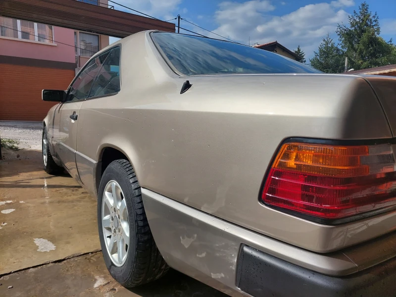 Mercedes-Benz 124 300ce, снимка 5 - Автомобили и джипове - 47626232