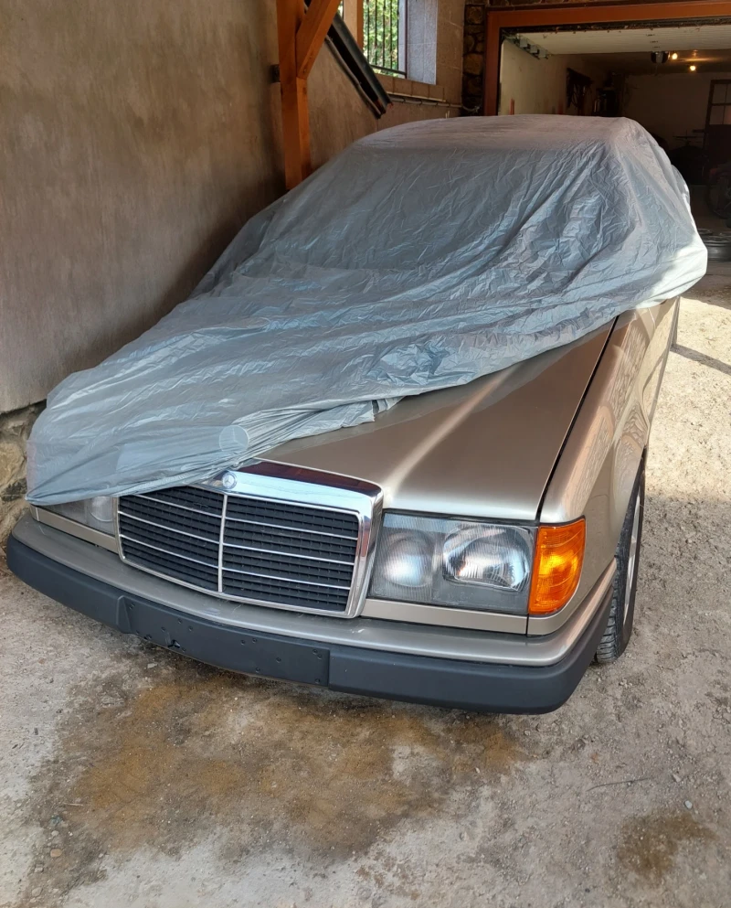 Mercedes-Benz 124 300ce, снимка 3 - Автомобили и джипове - 47626232