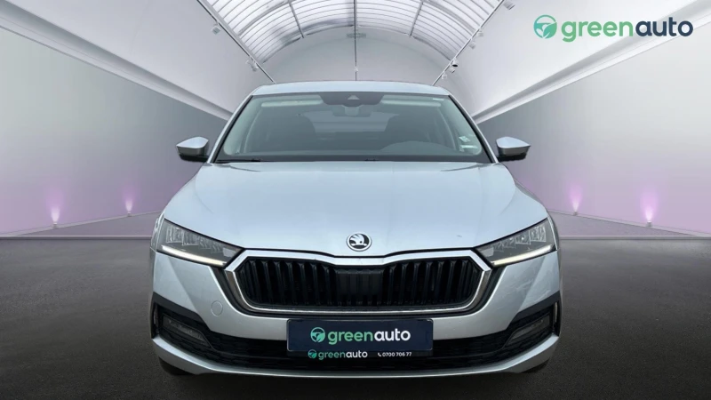 Skoda Octavia 2.0 TDi DSG, Месечна вноска от 555 лв., снимка 5 - Автомобили и джипове - 49284279