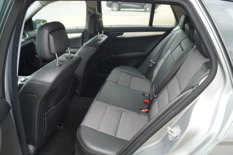 Mercedes-Benz C 300 3.0d 4matic AMG, снимка 11 - Автомобили и джипове - 50459384