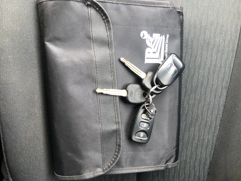 Kia Carens 2.0 140к.с. Газ/Бензин., снимка 16 - Автомобили и джипове - 52666893