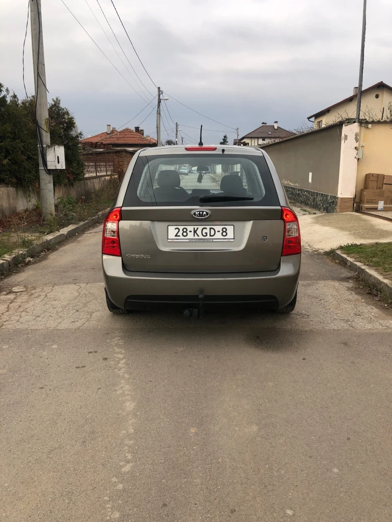 Kia Carens 2.0 140к.с. Газ/Бензин., снимка 4 - Автомобили и джипове - 52666893
