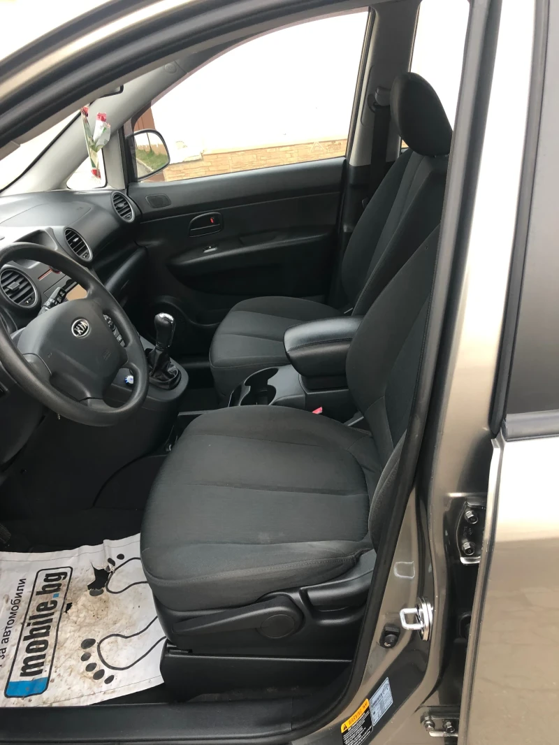 Kia Carens 2.0 140к.с. Газ/Бензин., снимка 14 - Автомобили и джипове - 52666893