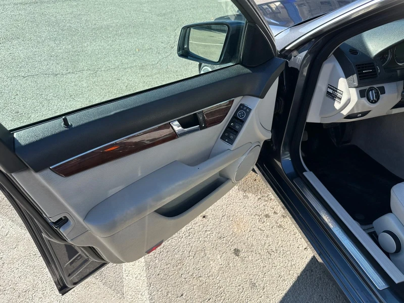 Mercedes-Benz C 220 2.2 CDI OM646, снимка 8 - Автомобили и джипове - 52769698