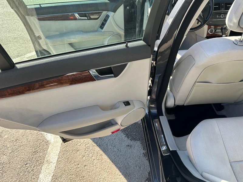 Mercedes-Benz C 220 2.2 CDI OM646, снимка 9 - Автомобили и джипове - 52769698