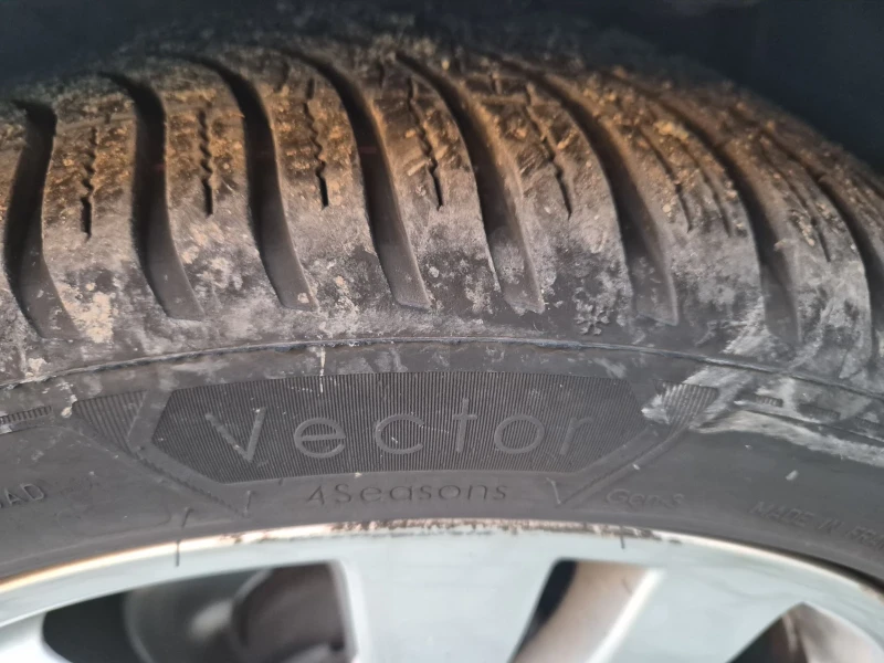 Mercedes-Benz C 300, снимка 10 - Автомобили и джипове - 52794342