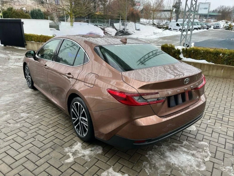 Toyota Camry 2.5 HEV E-CVT EXECUTIVE  JBL, снимка 3 - Автомобили и джипове - 53161945