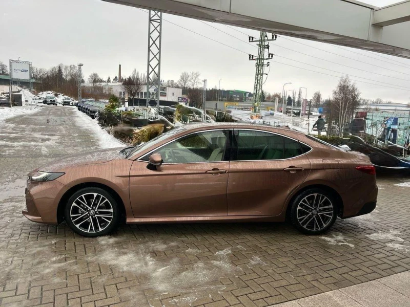 Toyota Camry 2.5 HEV E-CVT EXECUTIVE  JBL, снимка 2 - Автомобили и джипове - 53161945