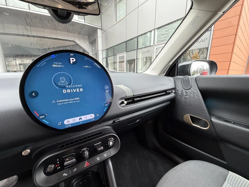 Mini Cooper E, снимка 12 - Автомобили и джипове - 53232249