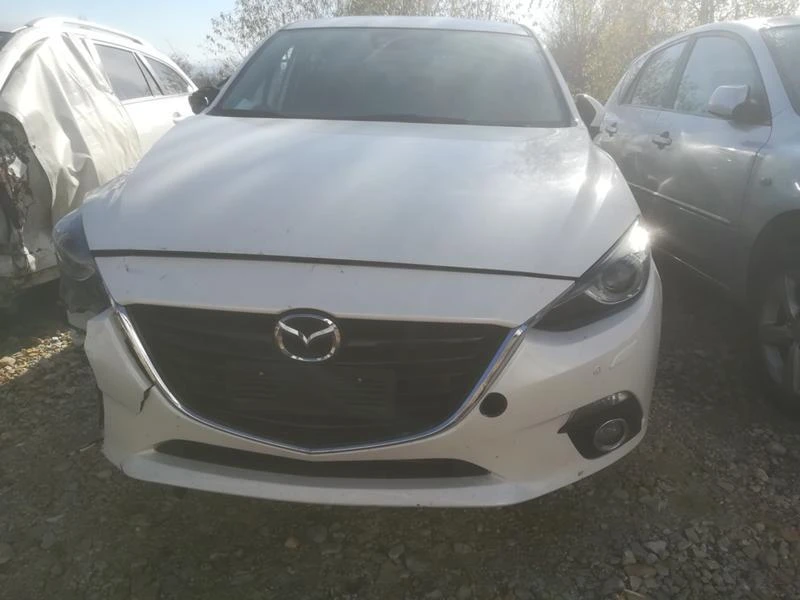 Mazda 3 2.2 Skyactiv, снимка 2 - Автомобили и джипове - 47614004