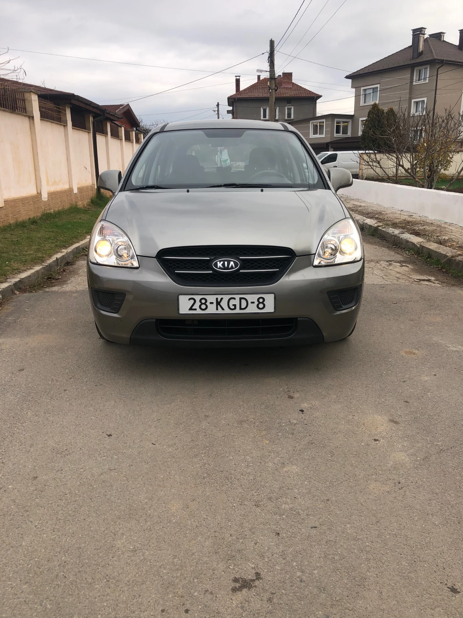 Kia Carens 2.0 140к.с. Газ/Бензин., снимка 1