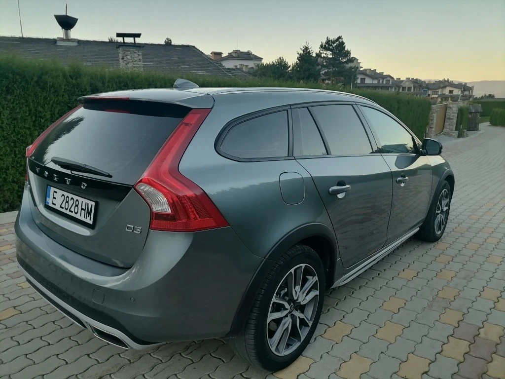 Volvo V60 Cross Country  - изображение 4