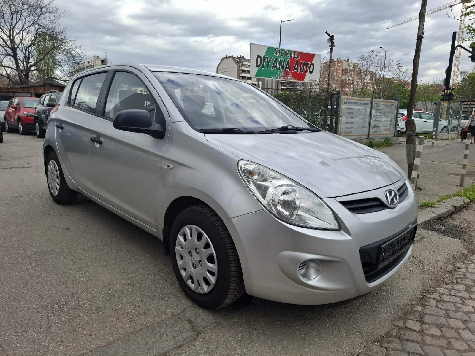 Hyundai I20 1.2 - изображение 2