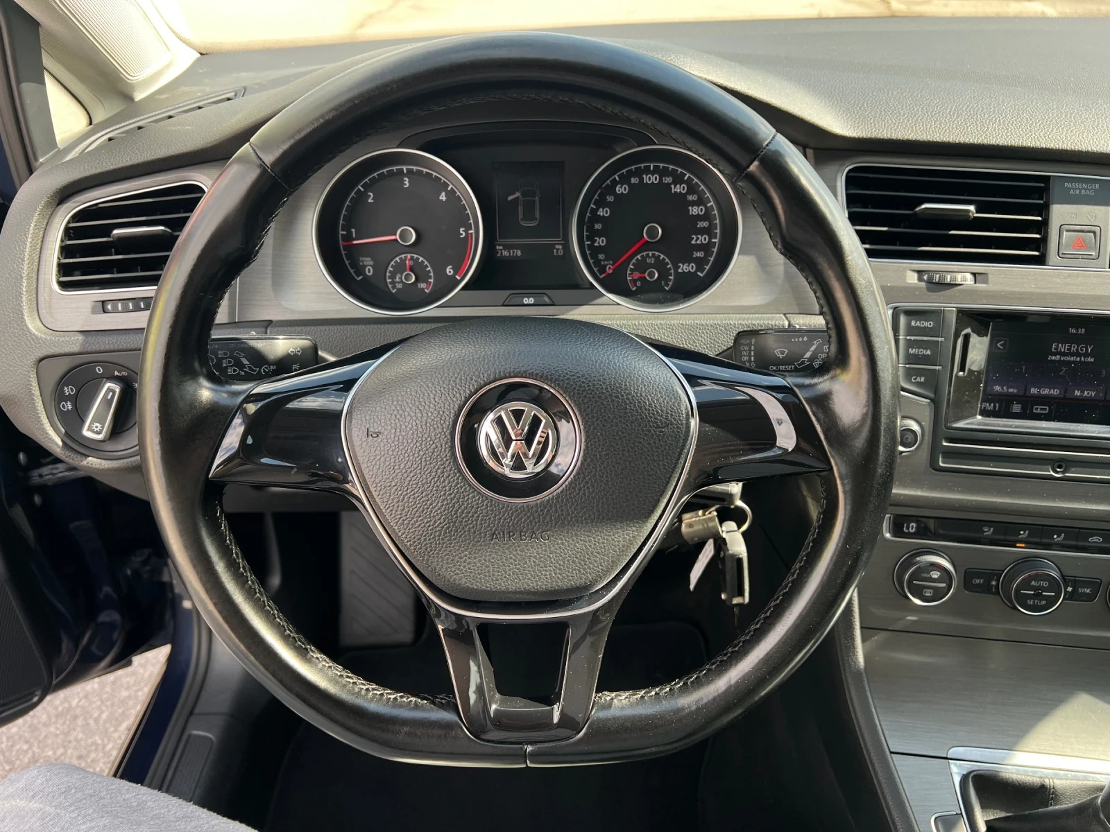 VW Golf  - изображение 10