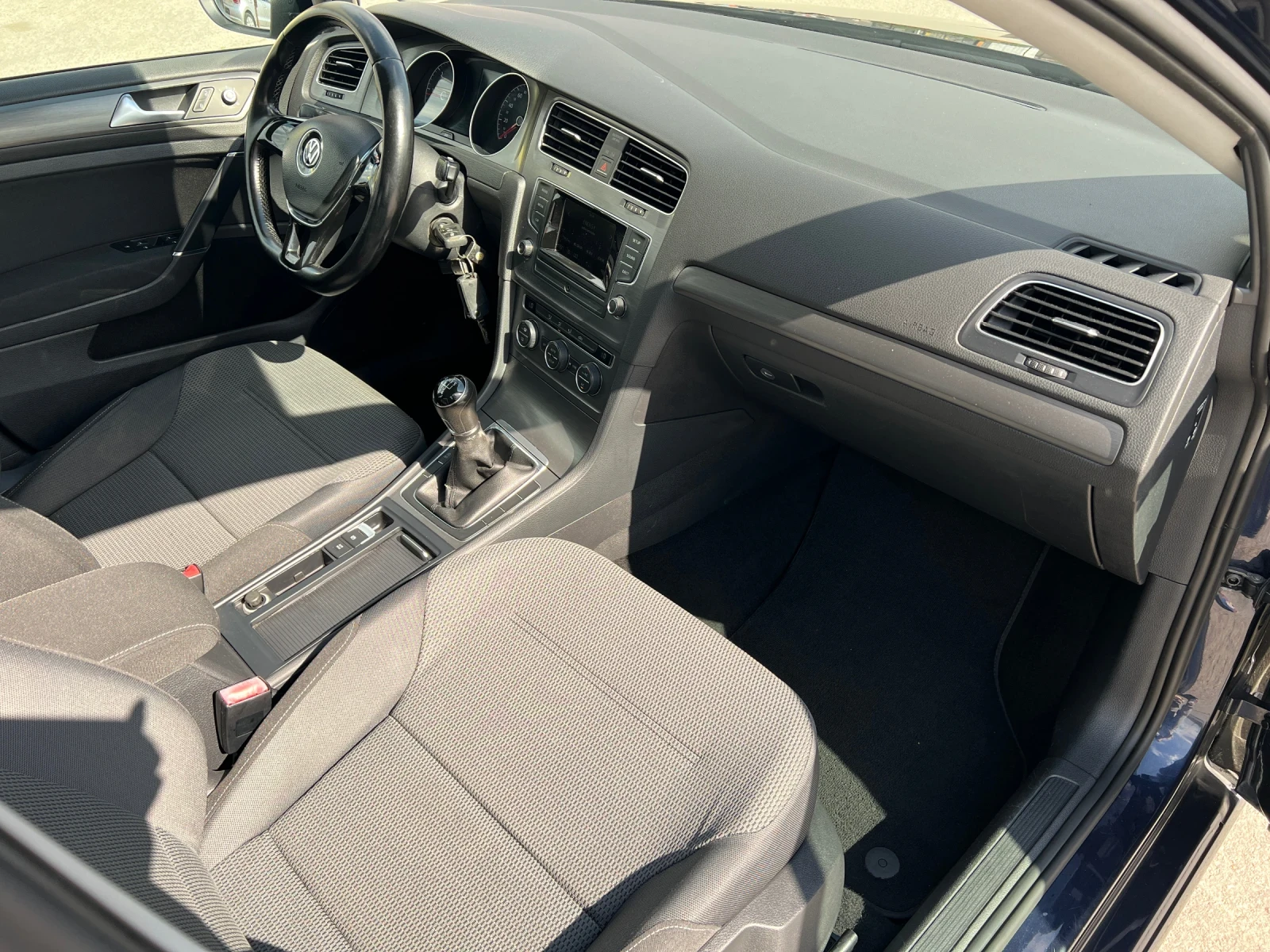 VW Golf  - изображение 8