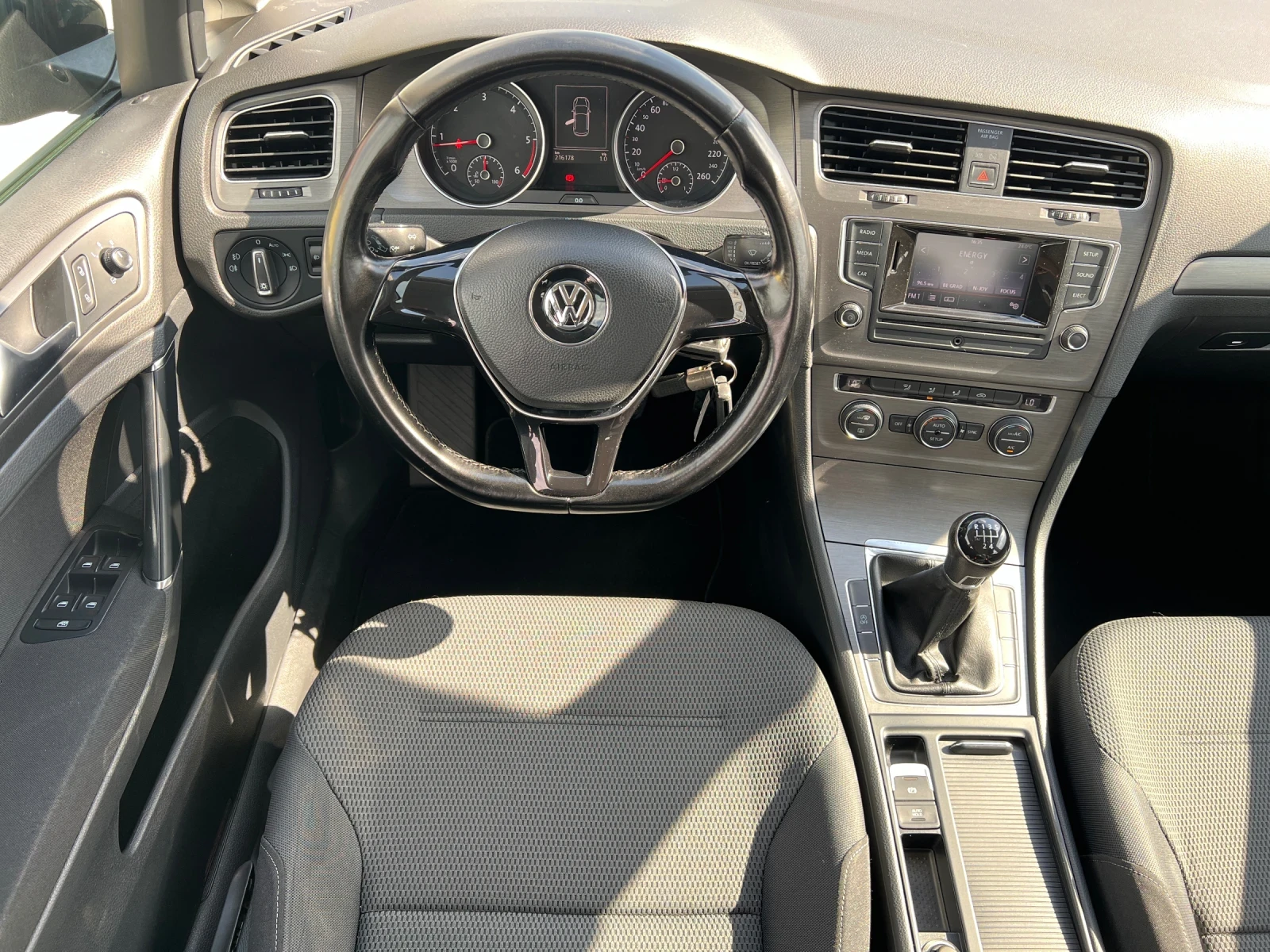VW Golf  - изображение 7