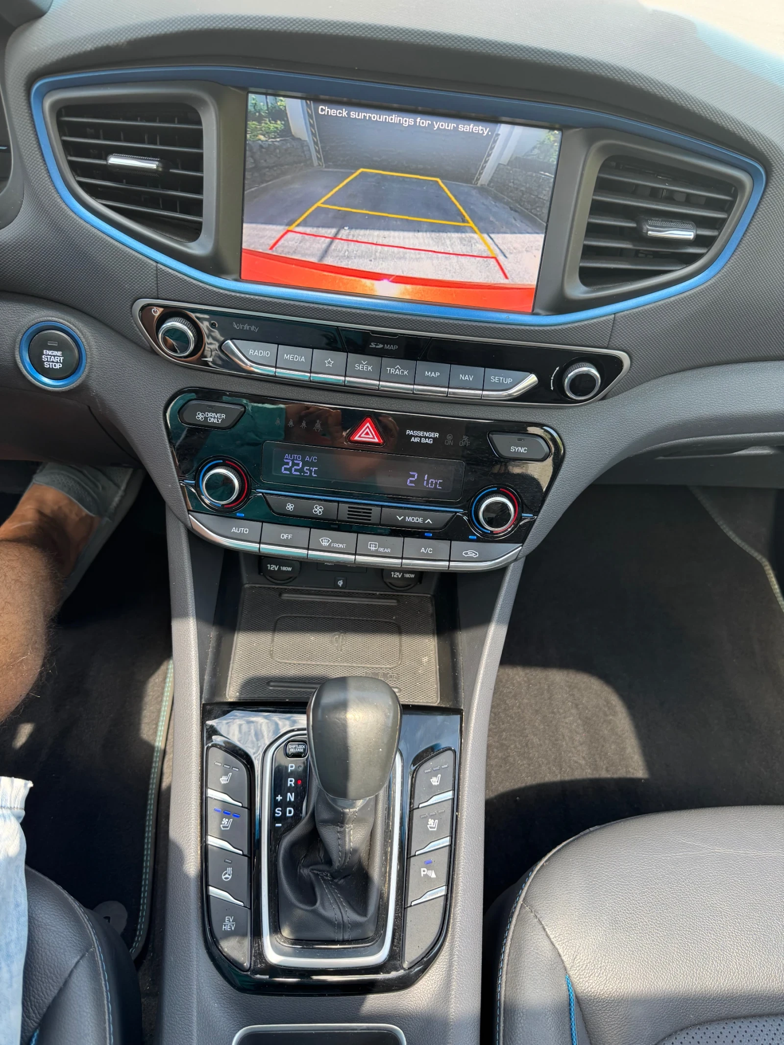 Hyundai Ioniq LED* КОЖА* КАМЕРА* ПОДГРЕВ* ОБДУХВАНЕ* ЛЮК*  | Mobile.bg — изображение 16