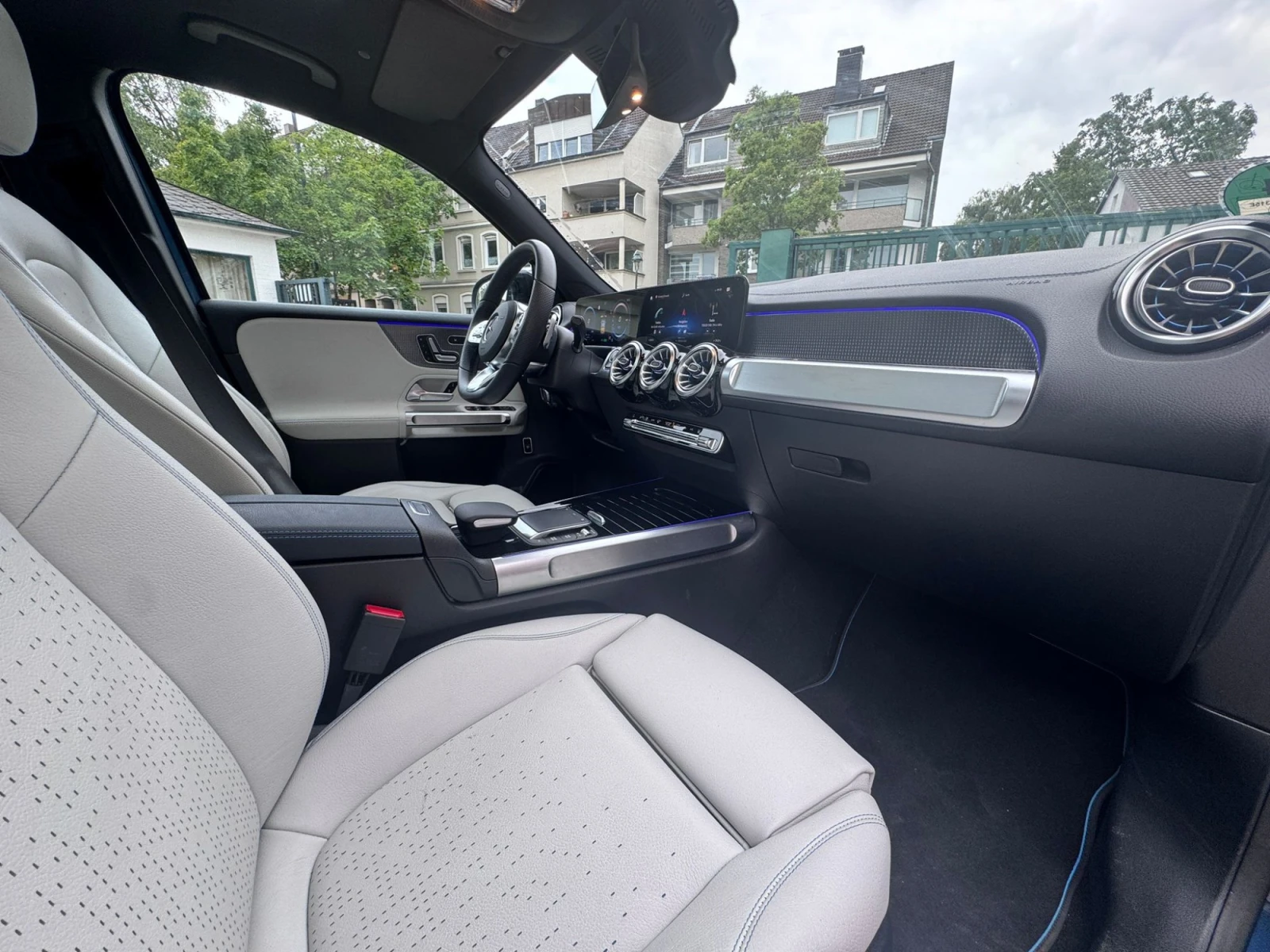 Mercedes-Benz EQB Mercedes-Benz EQB 350 AMG Line - изображение 10
