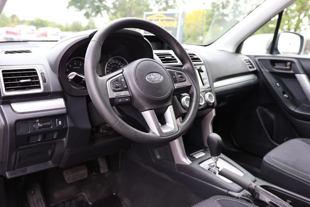 Subaru Forester *  *    *   *  | Mobile.bg   11