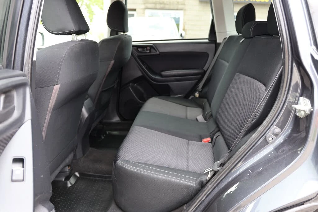 Subaru Forester *  *    *   *  | Mobile.bg   16