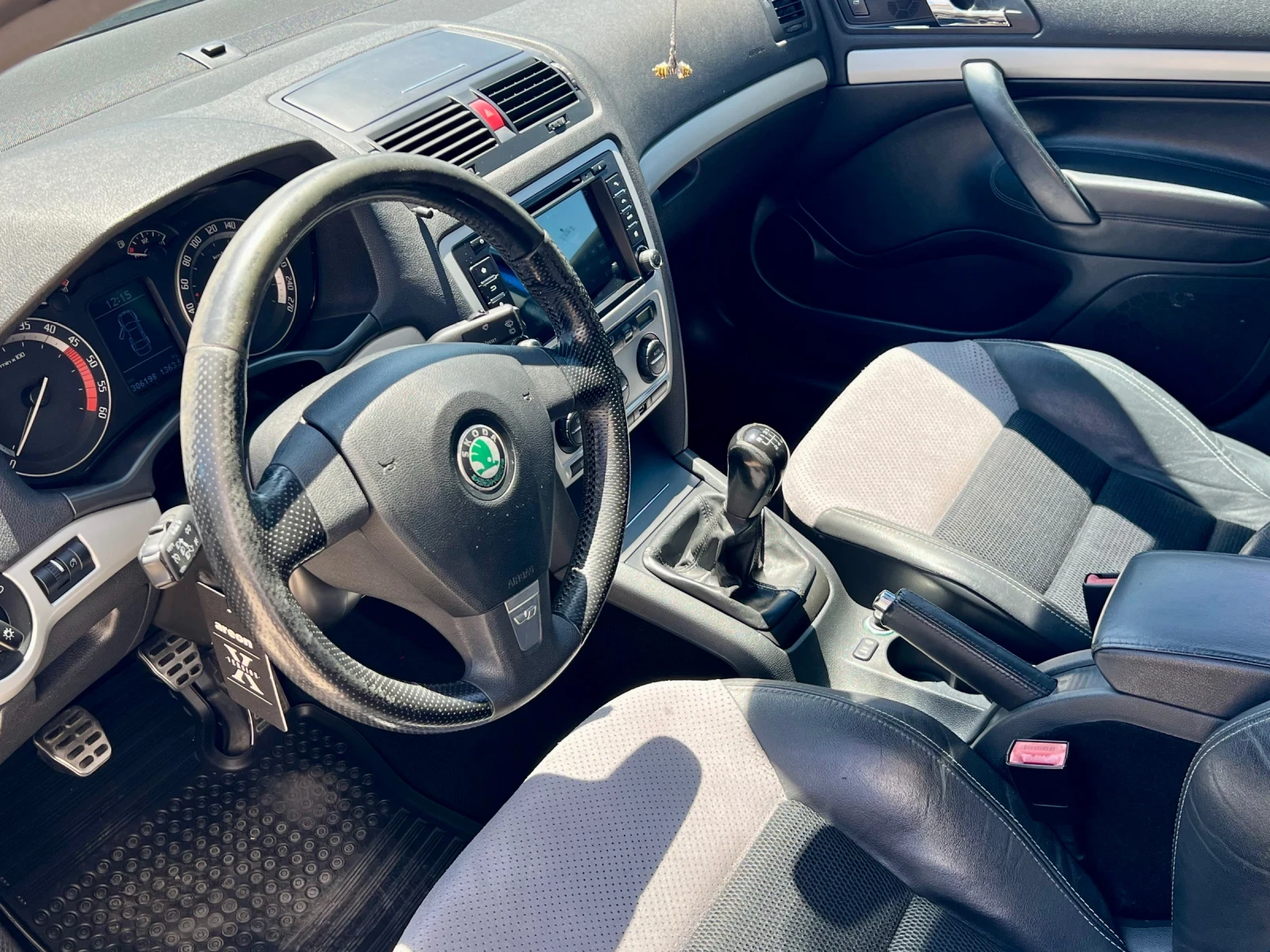 Skoda Octavia VRS - изображение 5