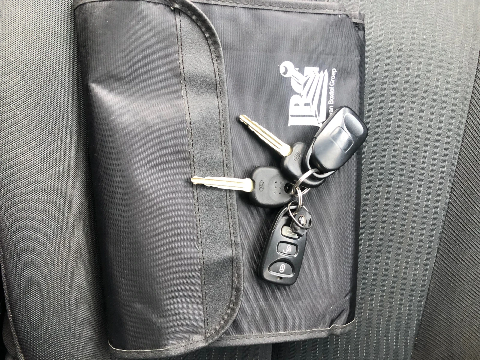 Kia Carens 2.0 140.. /. | Mobile.bg   16