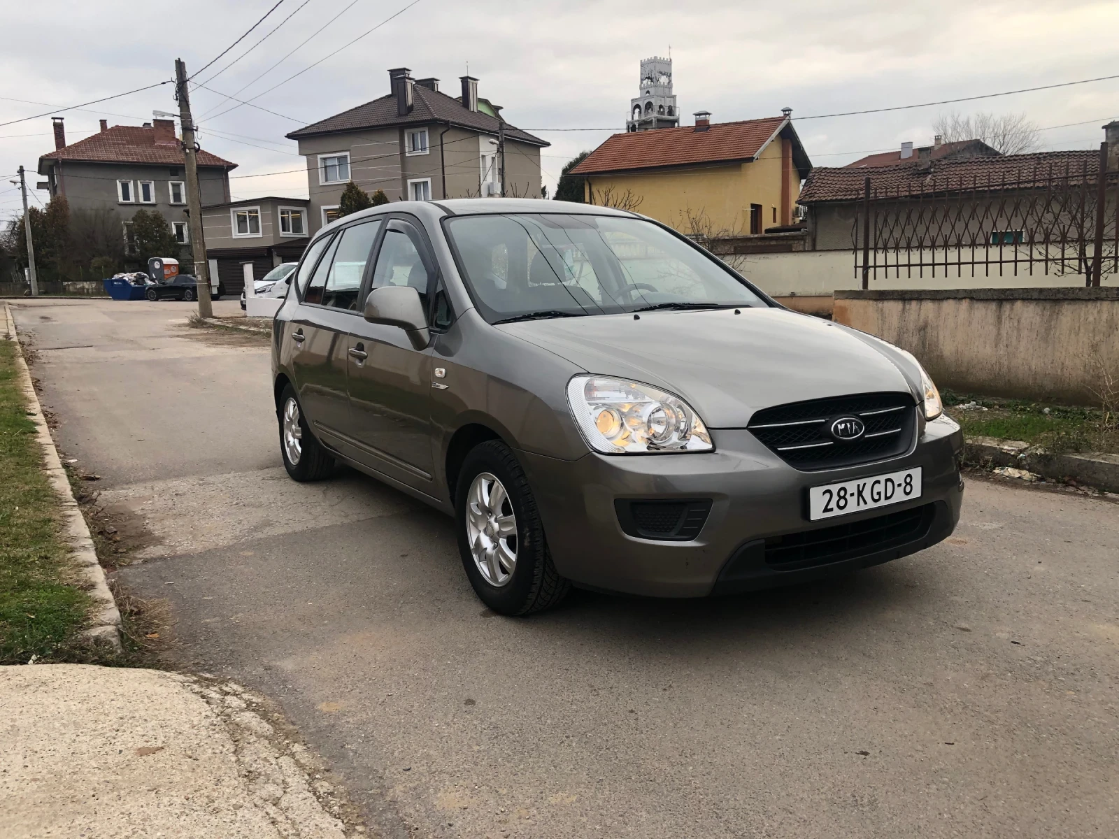 Kia Carens 2.0 140.. /. | Mobile.bg   2