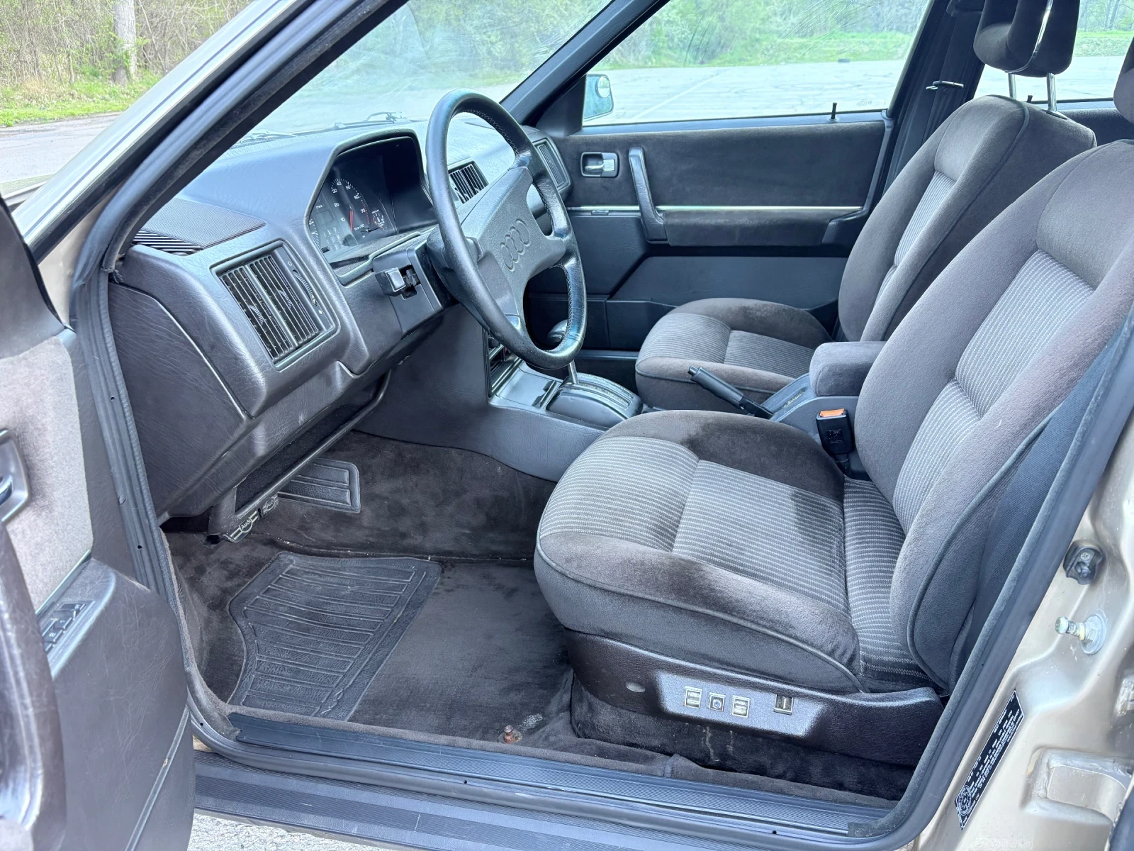 Audi 200 CD turbo , снимка 7 - Автомобили и джипове - 54371098